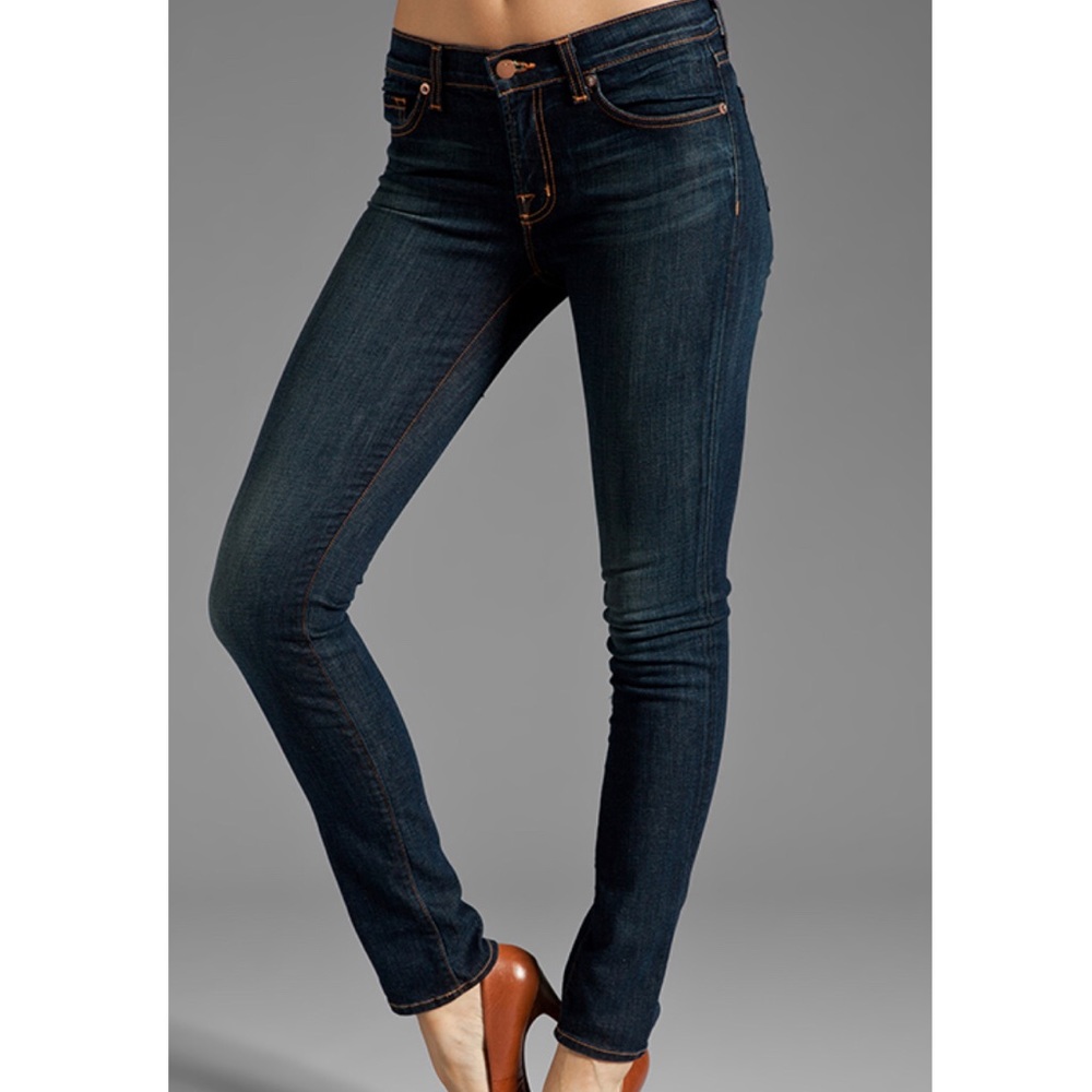J BRAND Mid Rise Stove Pipe Skinny Jean 811